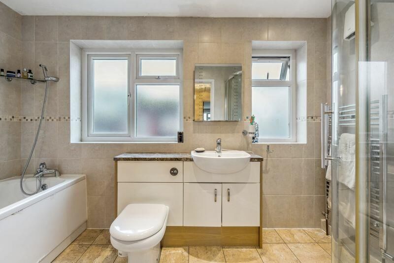 Property photo 2 of 16 Bathroom