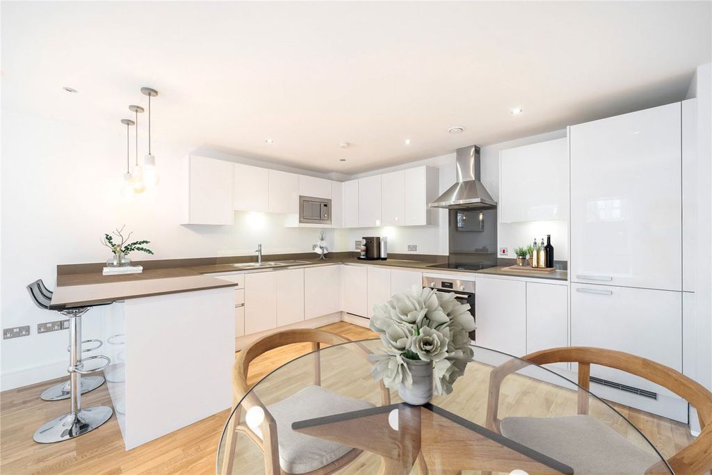 Property photo 2 of 5