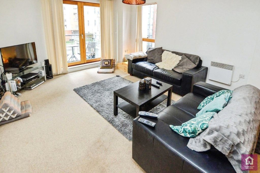 Property photo 3 of 11 Pbox-Img.Jpg