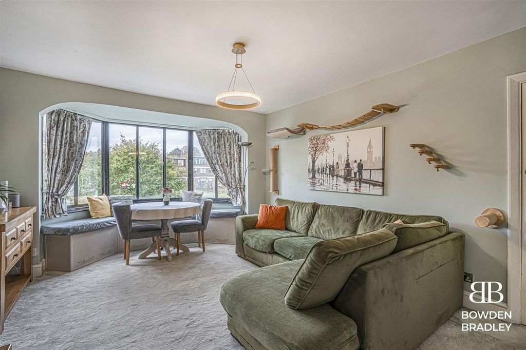 Property photo 2 of 16 Living Room