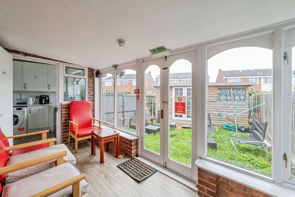 Property photo 3 of 20 Picture