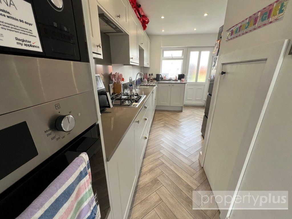 Property photo 3 of 12 Picture No. 08