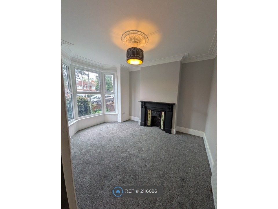 Property photo 1 of 9 Living Room