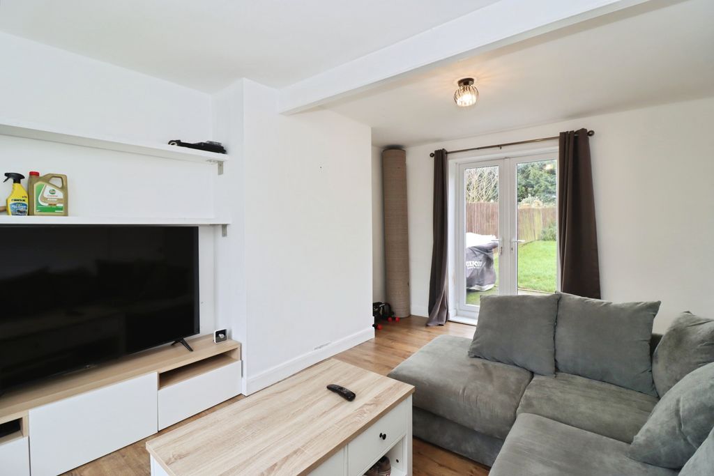 Property photo 2 of 15