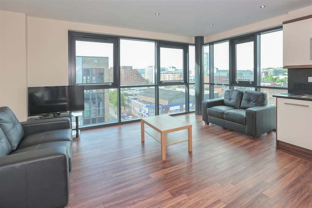 Property photo 1 of 7 Devonshire Point Living Room - Apt 8.Jpg