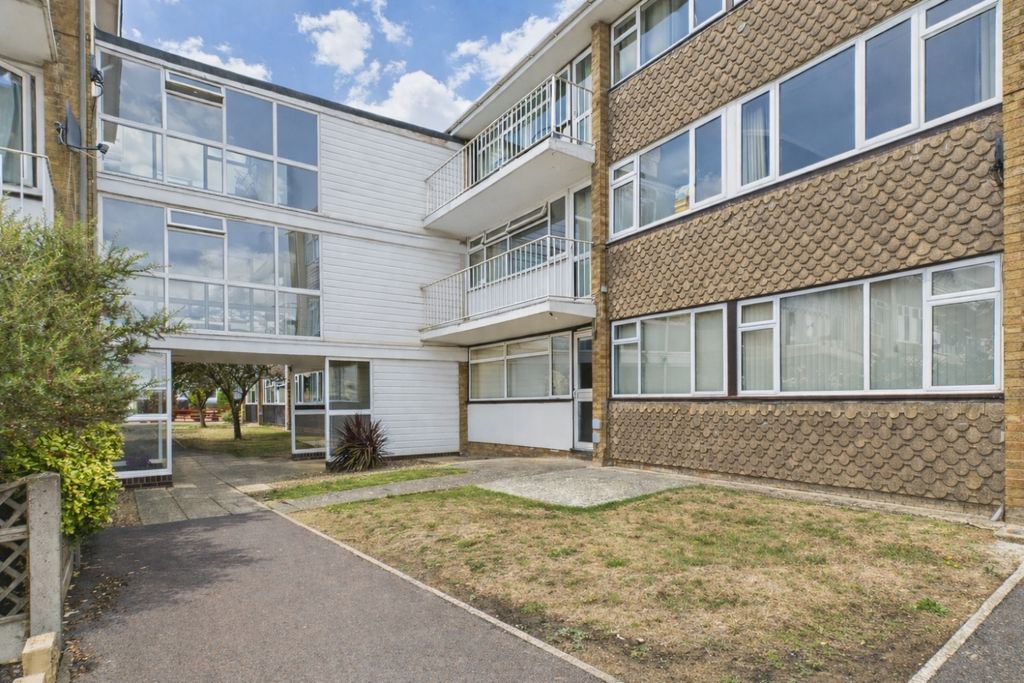 Property photo 1 of 13 Front