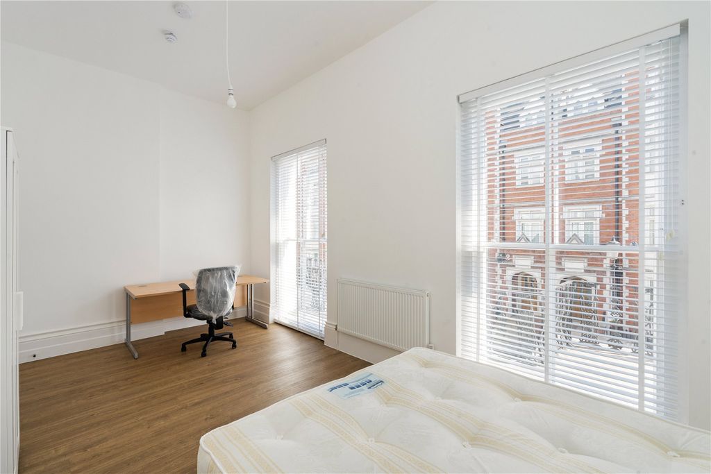 Property photo 2 of 6 Picture No. 02