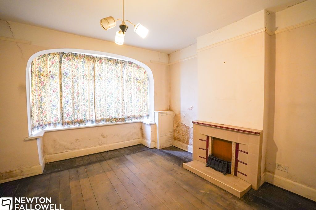Property photo 2 of 11