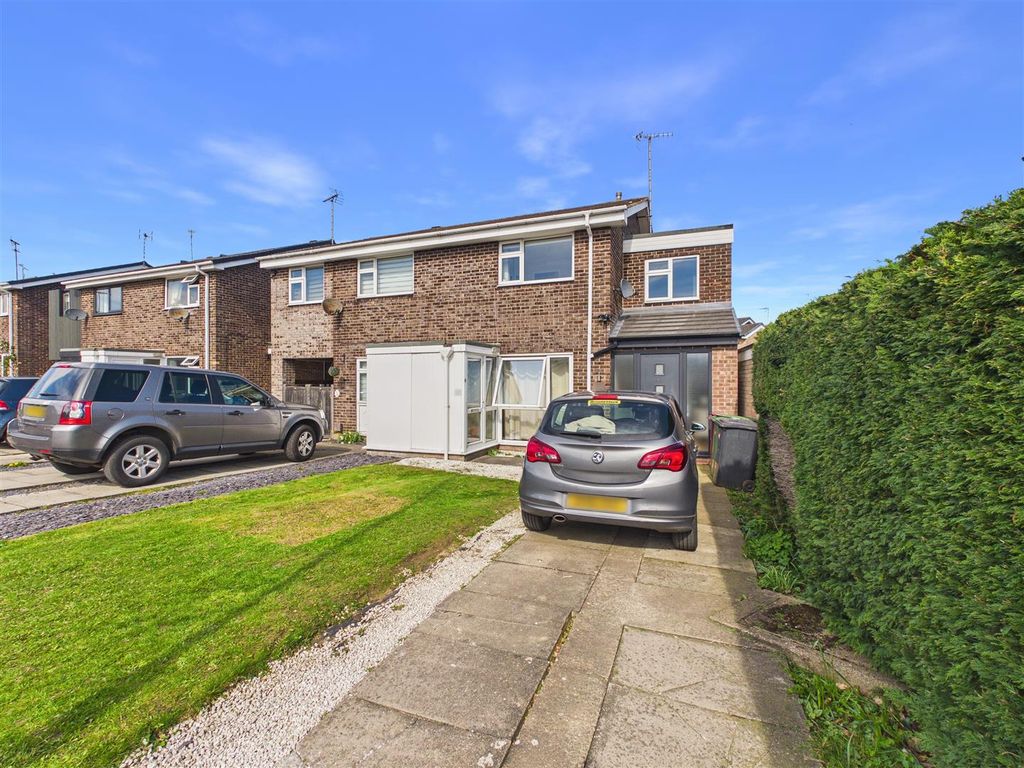 Property photo 1 of 18 Cam05476G0-Pr0163-Still025.Jpg