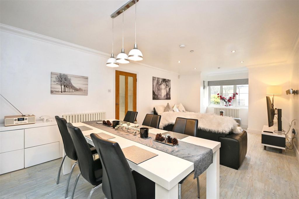 Property photo 2 of 27 Dsc_8518.Jpg