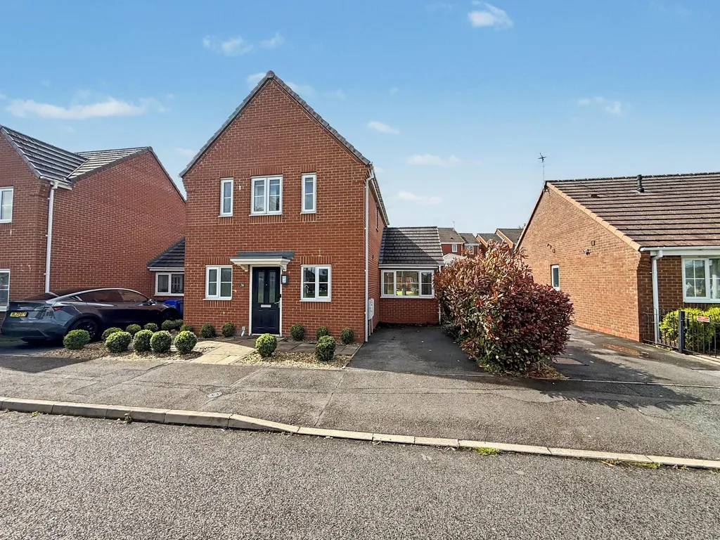 House in Stoke-on-Trent - View 3
