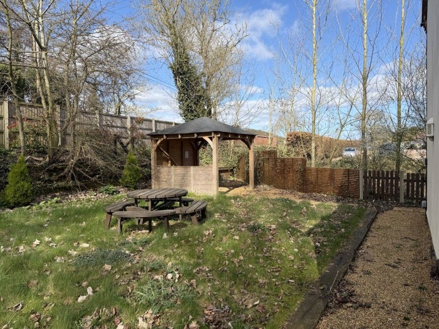 Property photo 2 of 21