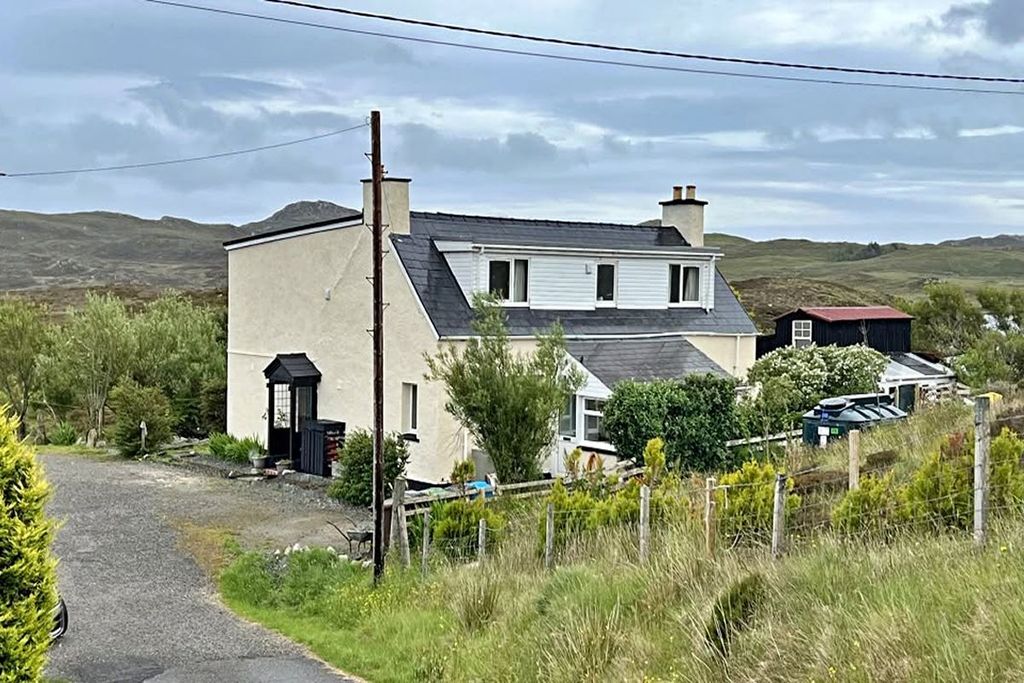 Property photo 1 of 9
