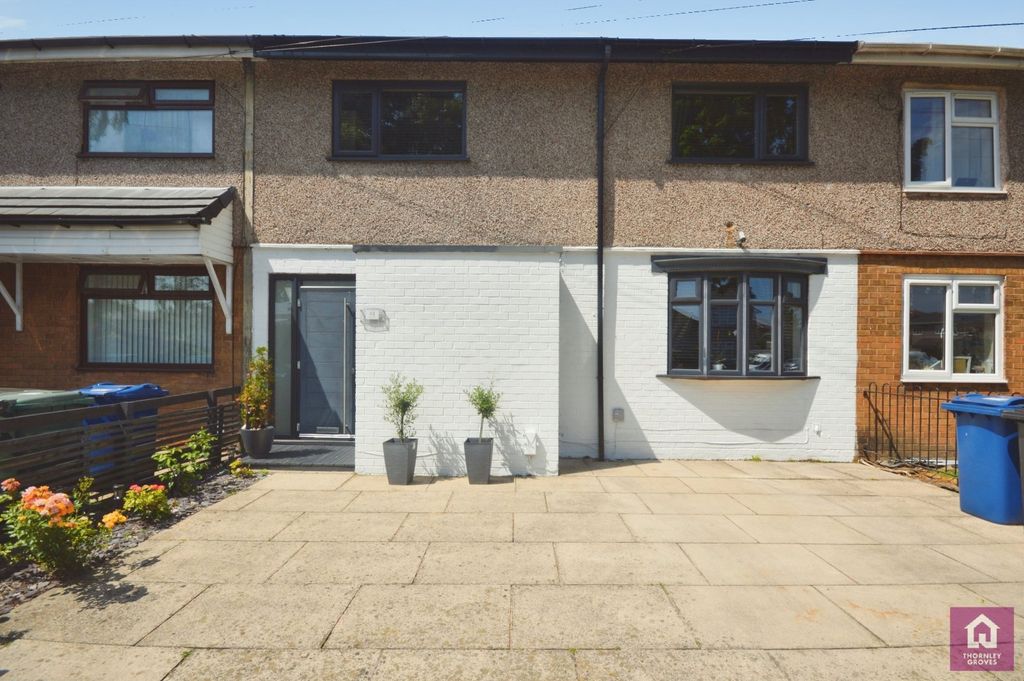 Property photo 1 of 15 Front