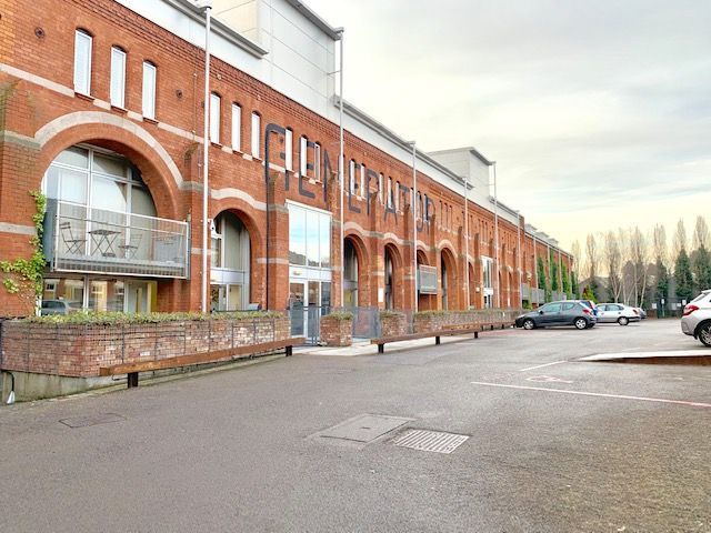 Property photo 1 of 12