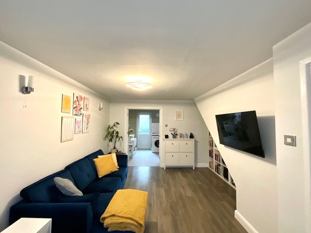 Property photo 3 of 16 Img_8529