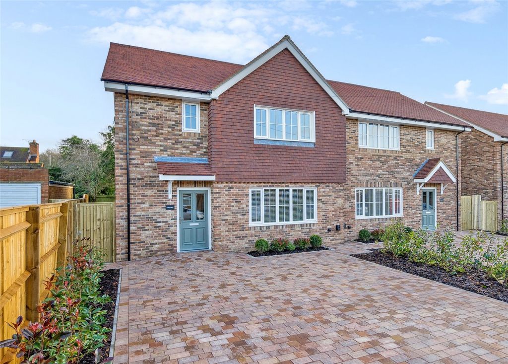 Property photo 1 of 17 Chorley