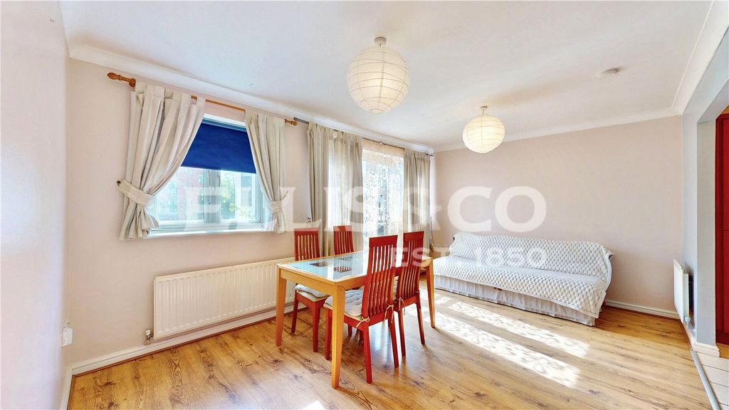 Property photo 3 of 14 Picture No. 10