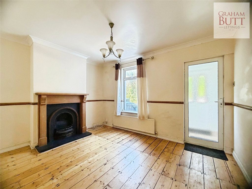 Property photo 3 of 12 Picture No. 15