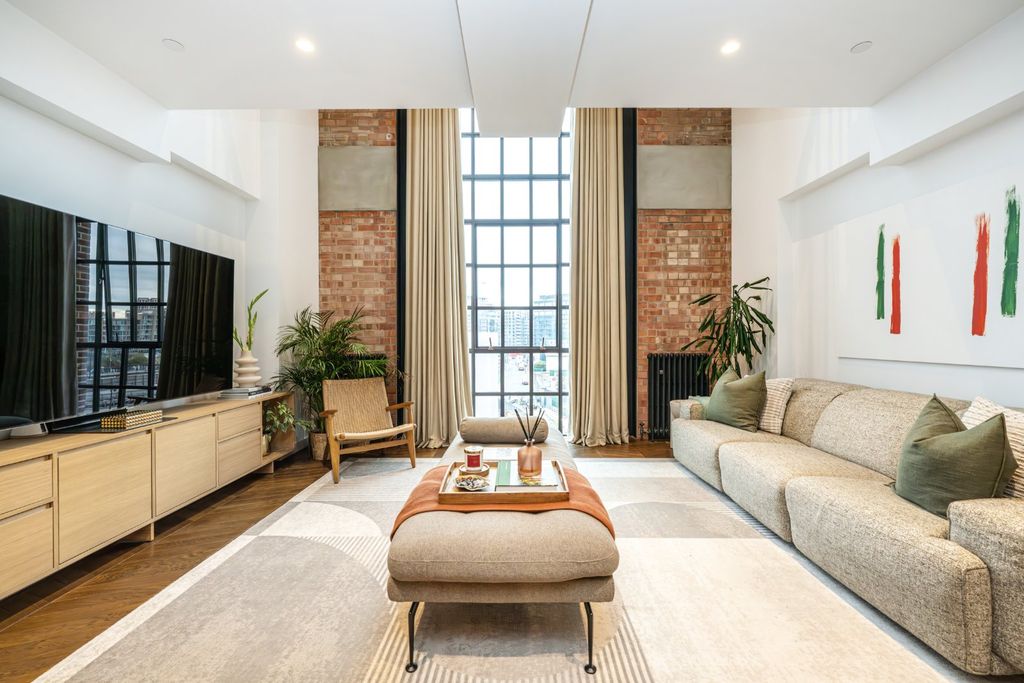 Property photo 1 of 21 Picture No. 14