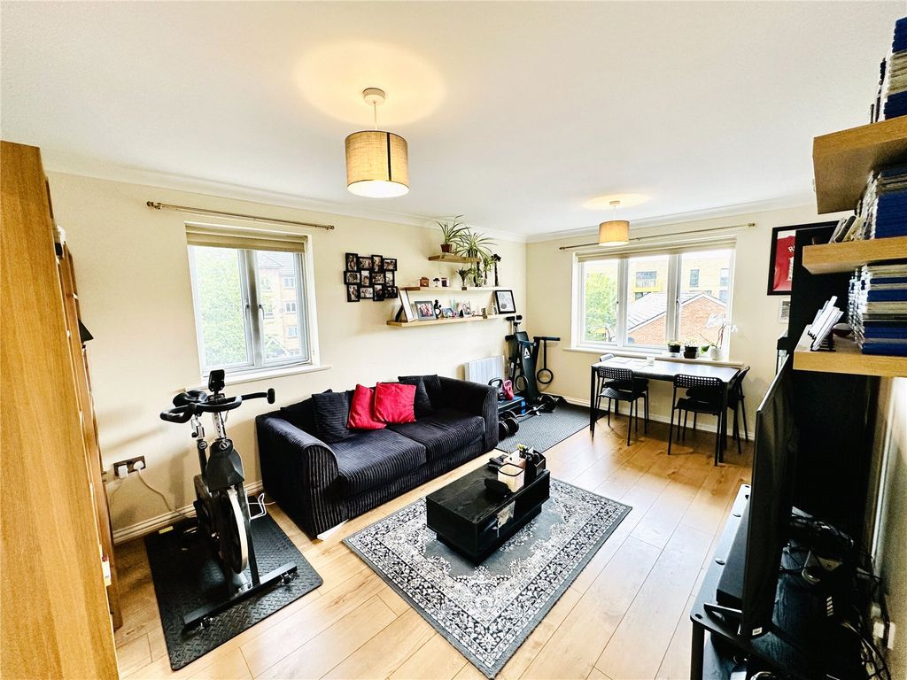 Property photo 3 of 14 Picture No. 29