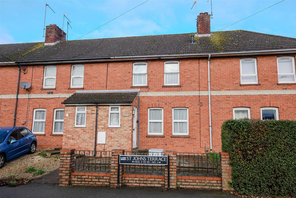 Property photo 1 of 18 Approach