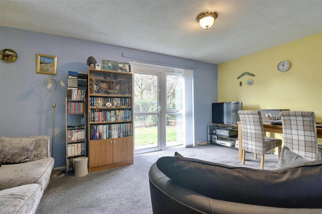 Property photo 2 of 15 6E09904E-73B3-484E-A0F8-E0De70F1E5Bc_1_201_A.Jpeg