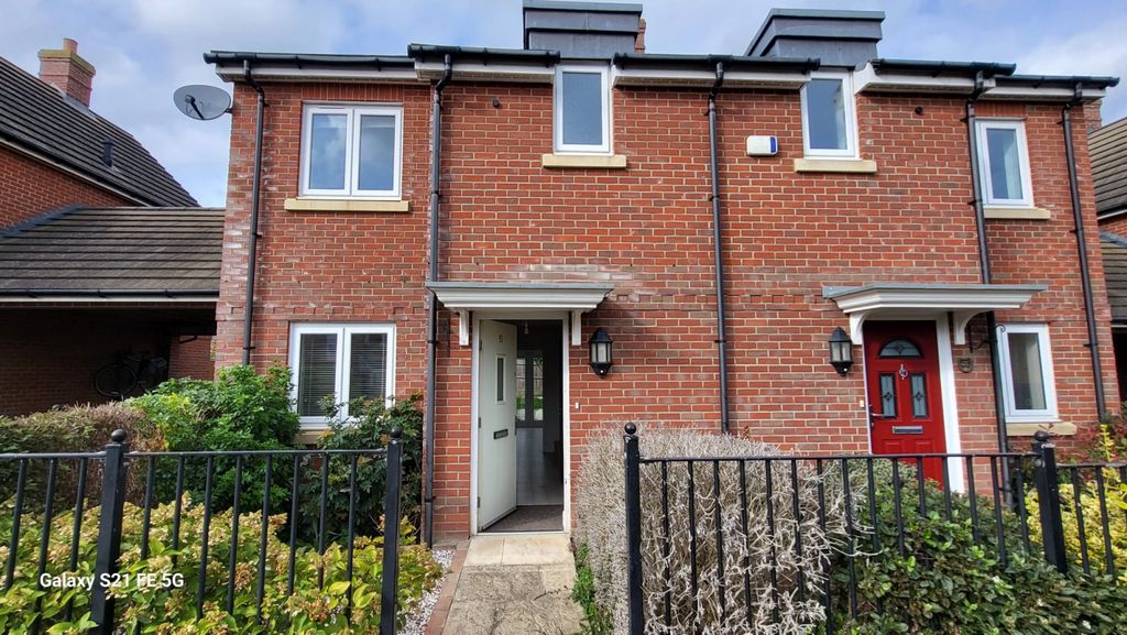 Property photo 1 of 19 A  Well Presented Three Bedroom Property