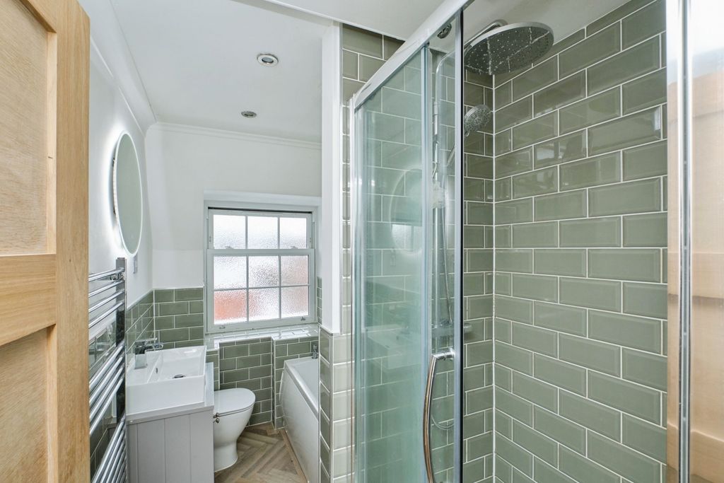 Property photo 3 of 19 Pbox-Img.Jpg