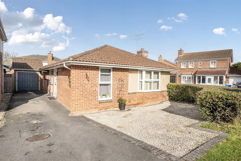 Property photo 1 of 14 Front.Jpg