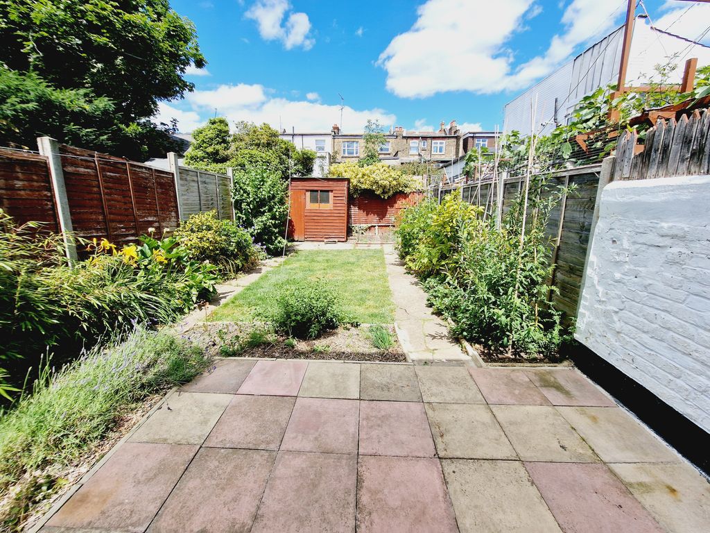 Property photo 1 of 7