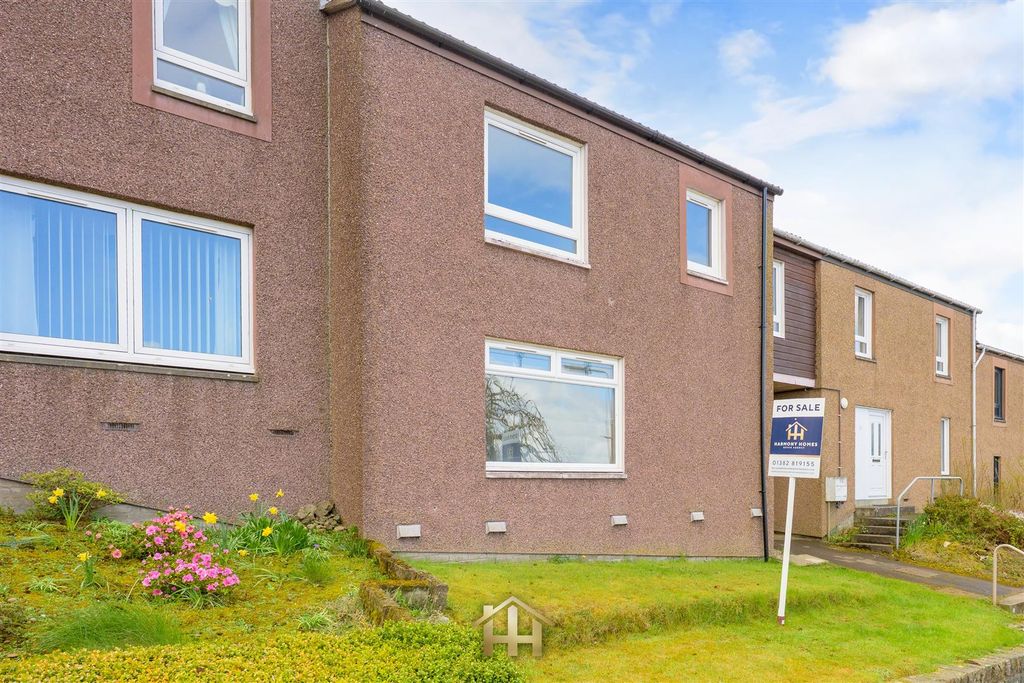 Property photo 2 of 39 18Scottcres-0003.Jpg