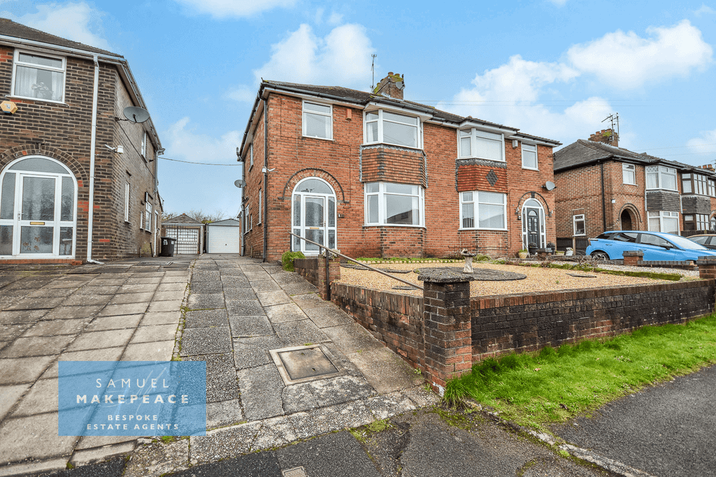 Property photo 1 of 28 Three Bedroom Mature Semi Detached Property