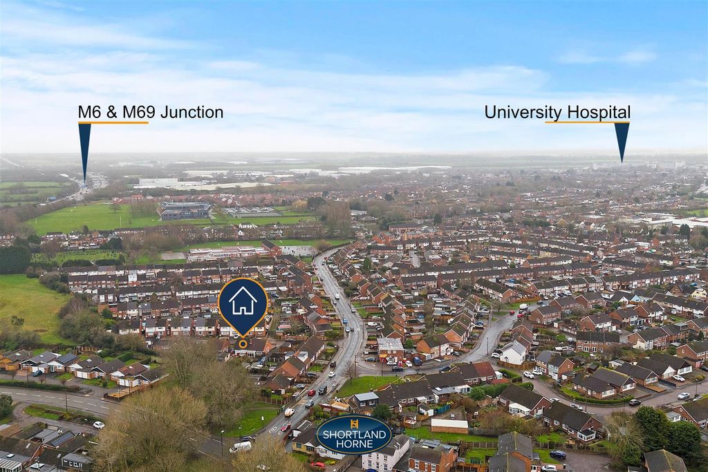 Property photo 3 of 18 Views/Landscape