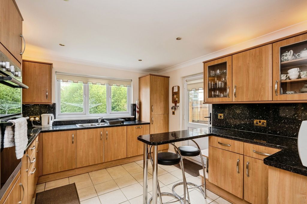 Property photo 3 of 19 Pbox-Img.Jpg