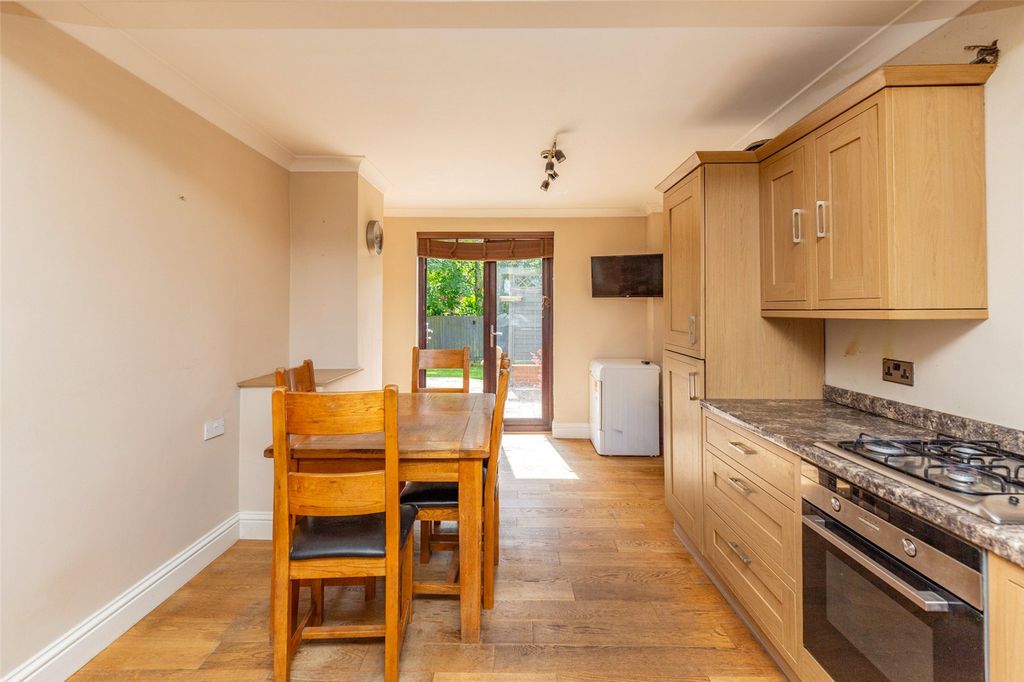 Property photo 2 of 16 Picture No. 02