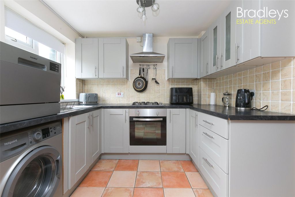 Property photo 2 of 17 Picture No. 47