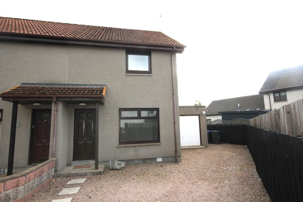 Property photo 1 of 17 External