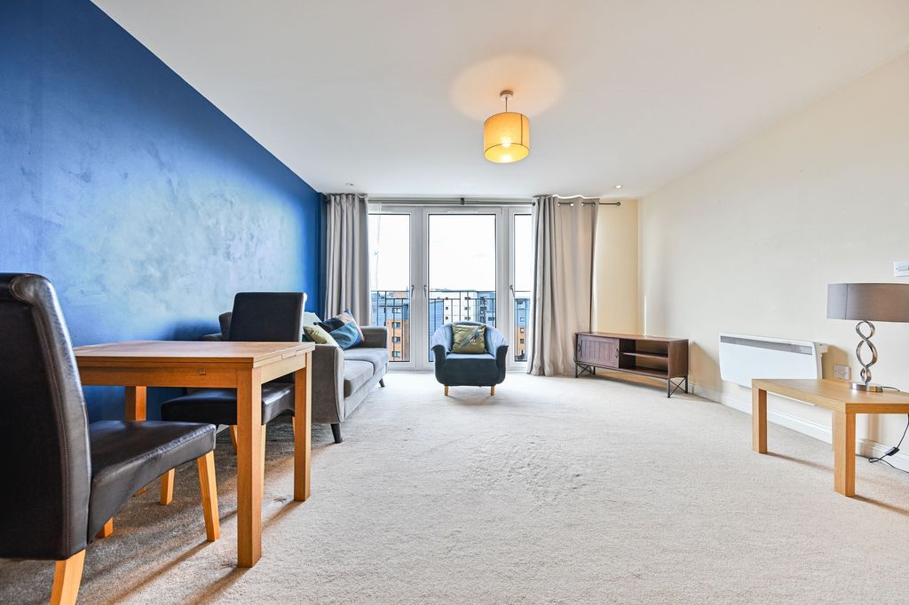 Property photo 3 of 20