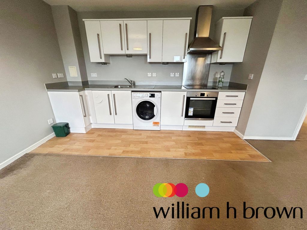 Property photo 3 of 7 Kitchen