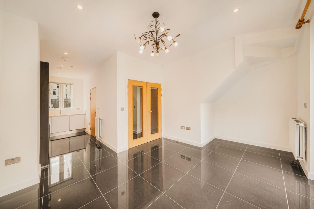 Property photo 3 of 21 Open Plan Kitchen Dining Room.Jpg