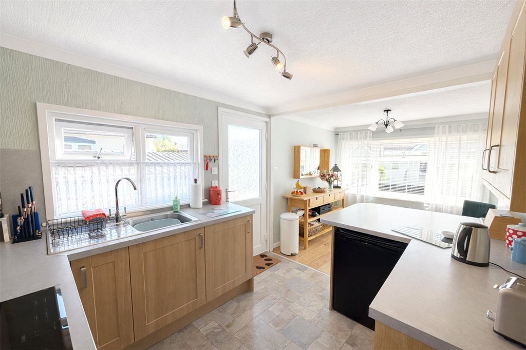 Property photo 3 of 15 Picture No. 13