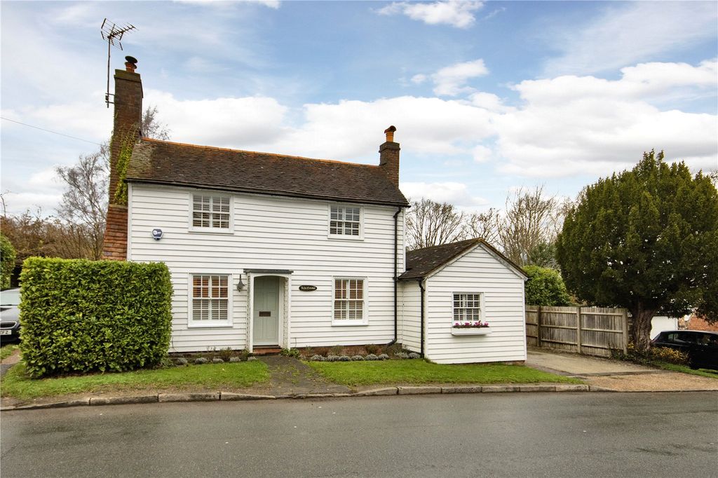 Property photo 1 of 18 Lilac Cottage