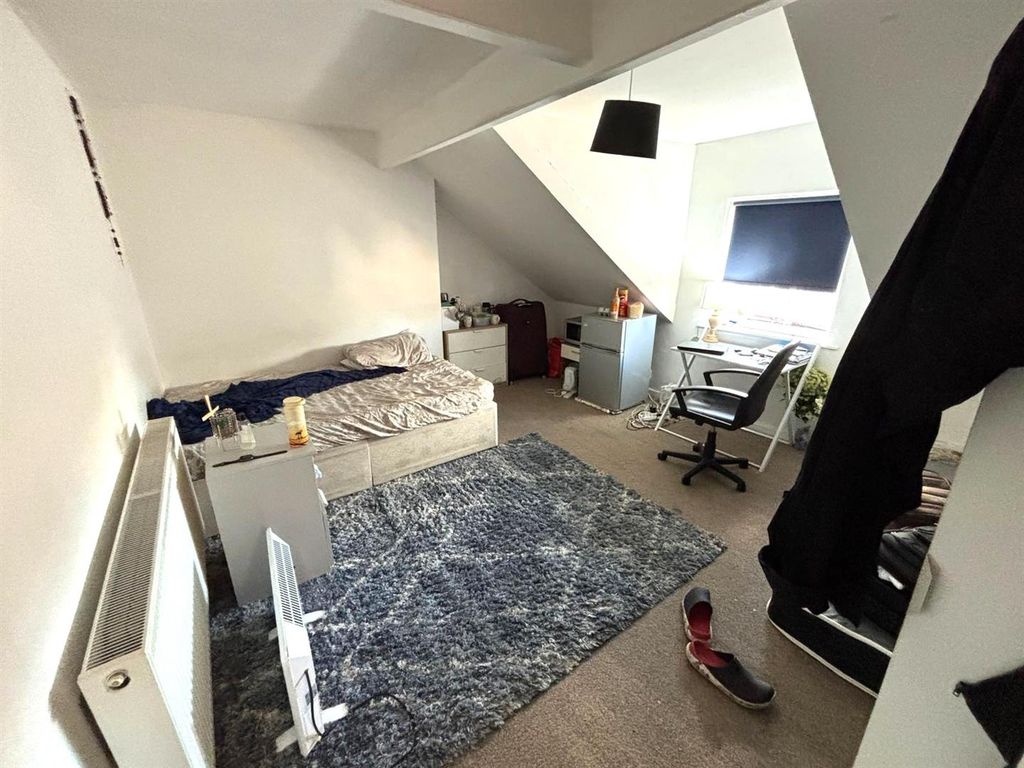 Property photo 3 of 10 6.Jpg