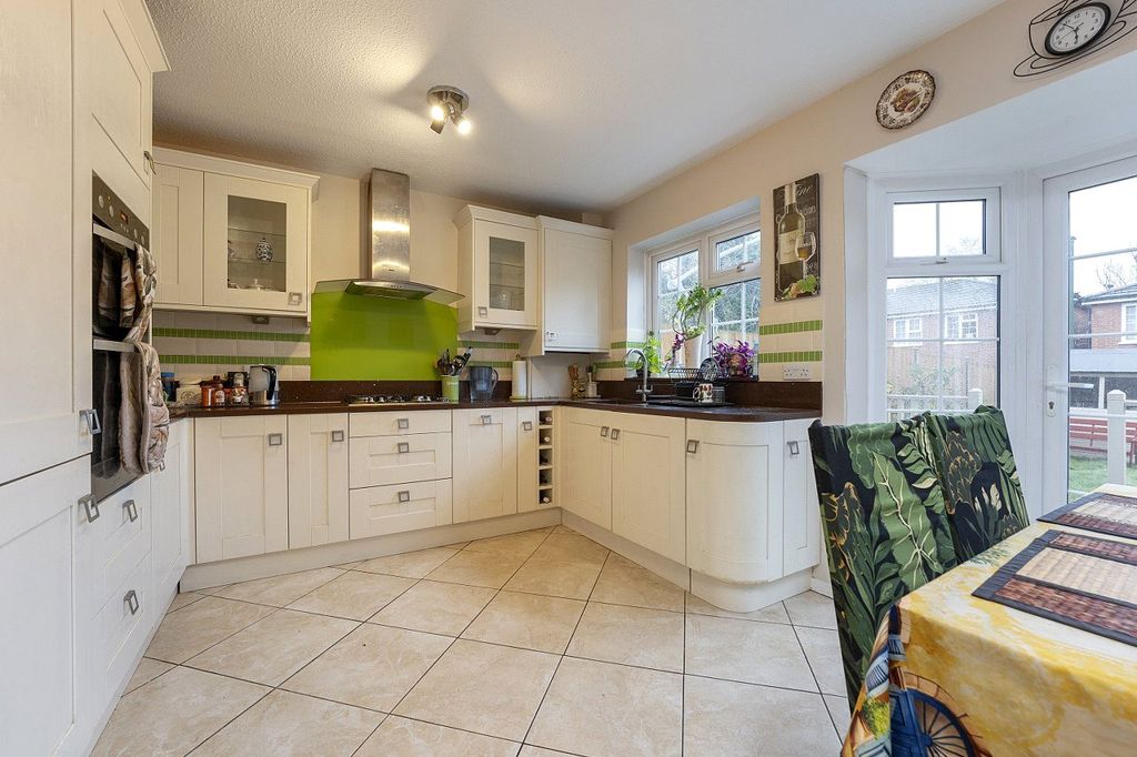 Property photo 3 of 14 Picture No. 22