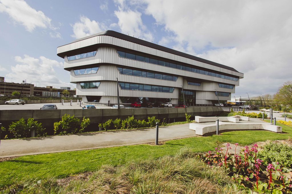 Property photo 3 of 8 Building Exterior