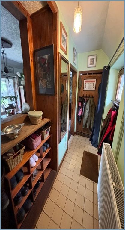 Property photo 3 of 27