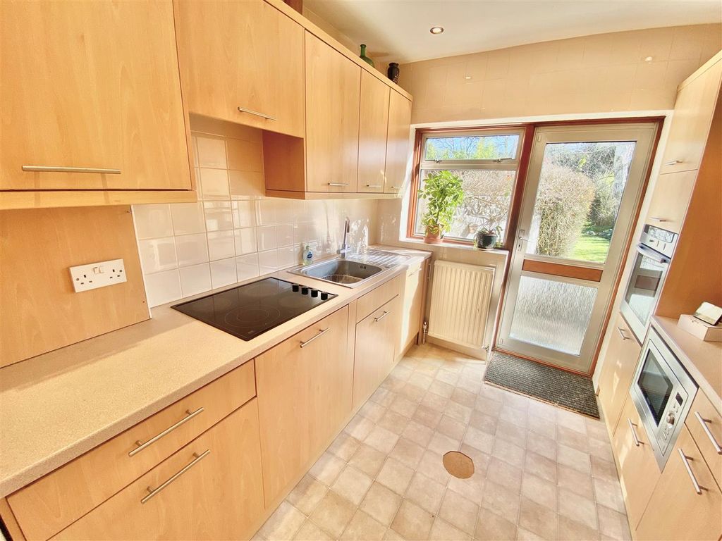 Property photo 3 of 13 K33.2.Jpg