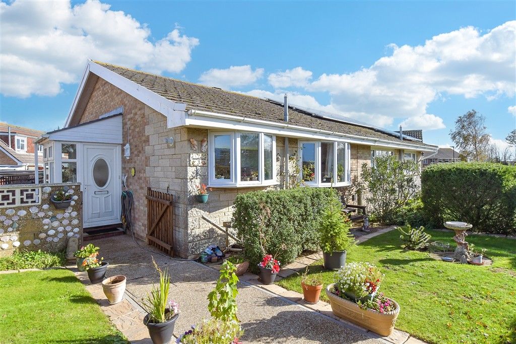 Property photo 3 of 12 Front Aspect