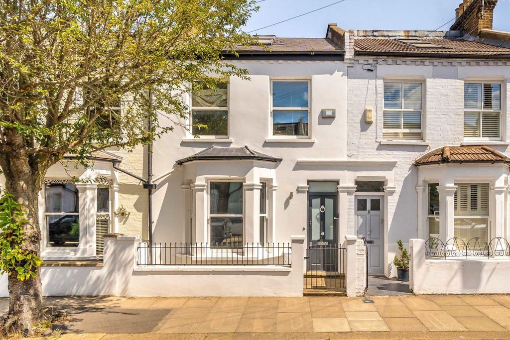 Property photo 1 of 7